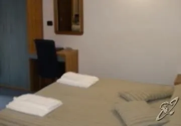 La Nuvola Albergo Peschiera del Garda 2*,  Italia
